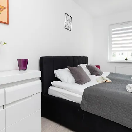 Spacious & Bright Family In By Renters * Gdańsk