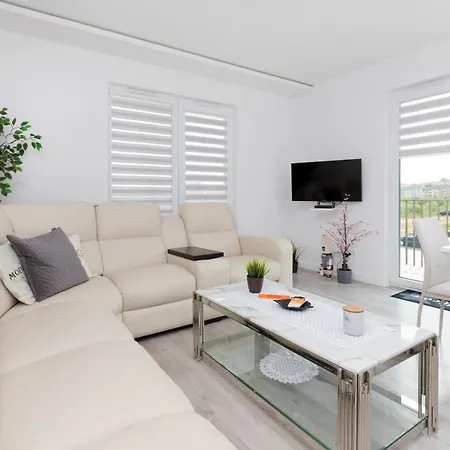 アパート Spacious & Bright Family In By Renters グダニスク